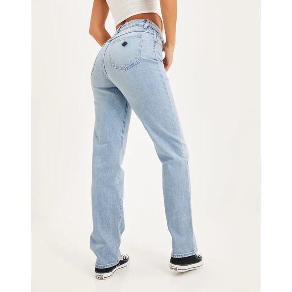 NWT Abrand Jeans Blue 94 High Rise Straight Walkaway Jeans Size 26 - Picture 2 of 10